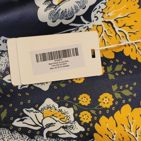 COUER De Vague Fit And Flare Floral Dress - Picture 7 of 11